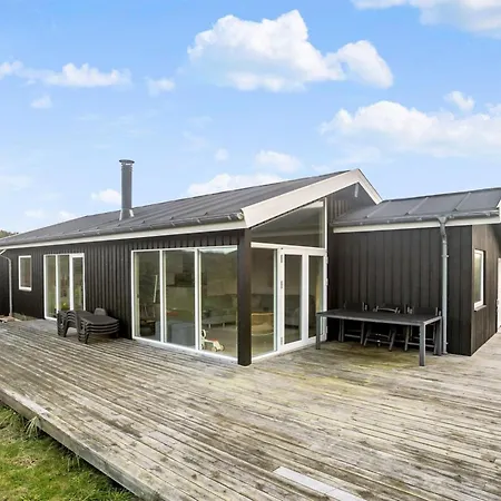 Mirla - 50m From The Sea In Nw Jutland By Interhome