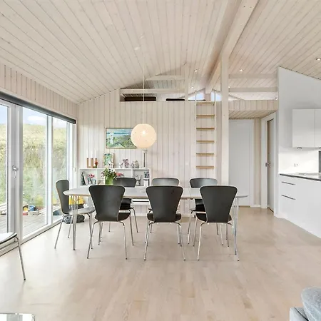 Holiday home Mirla - 50m From The Sea In Nw Jutland By Interhome Saltum